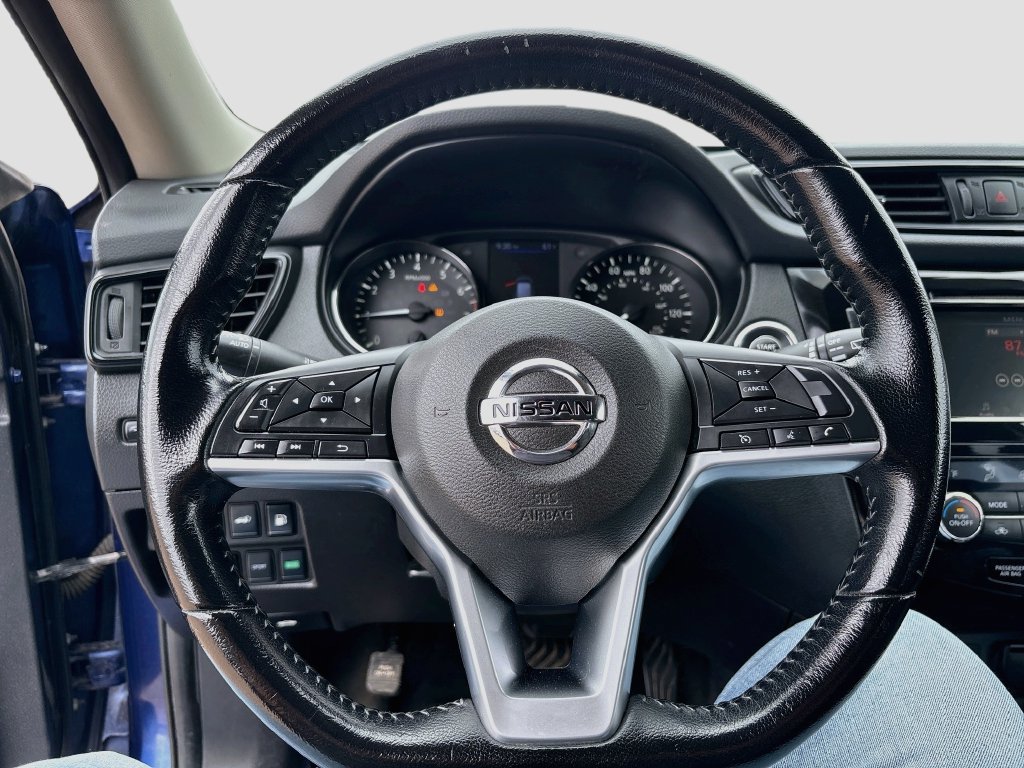 Used 2020 Nissan Rogue SV AWD/4WD image 11