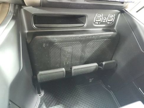 Used 2021 RAM 1500 Laramie AWD/4WD image 32
