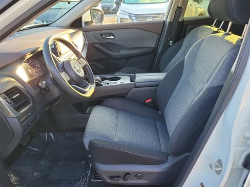 Certified 2023 Nissan Rogue SV image 13