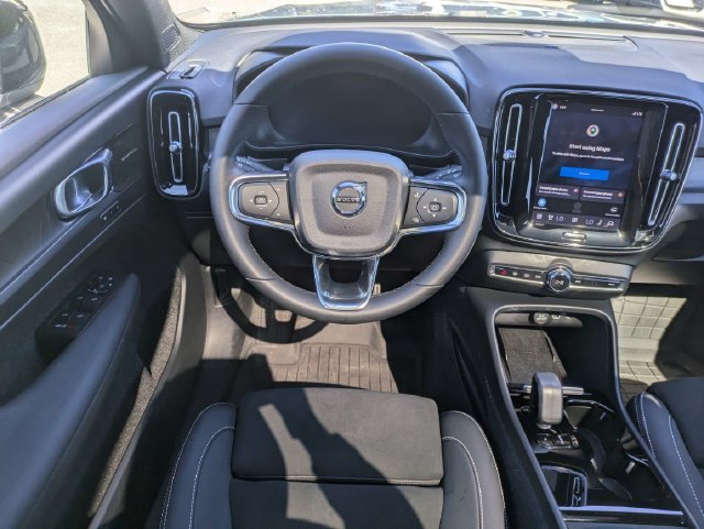 Used 2023 Volvo C40 P8 Recharge Ultimate w/ Protection Package Premier AWD/4WD image 21