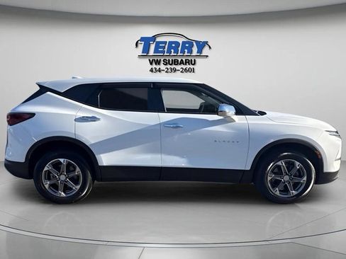 Used 2024 Chevrolet Blazer LT image 1