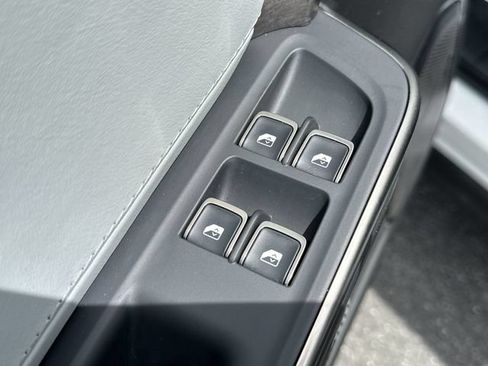 Used 2024 Rivian R1S Adventure AWD/4WD image 18