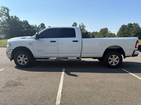 Used 2024 RAM 2500 Big Horn AWD/4WD image 4