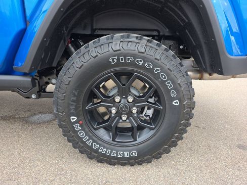 New 2026 Jeep Gladiator Sport image 31