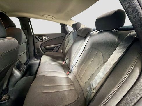 Used 2016 Chrysler 200 Limited w/ Convenience Group FWD image 23