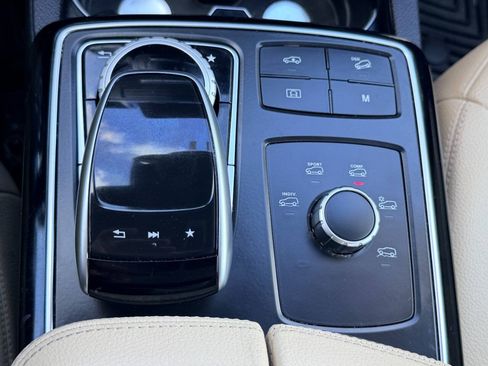 Used 2017 Mercedes-Benz GLS 450 4MATIC image 62