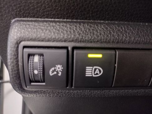 Used 2023 Toyota Corolla LE image 23