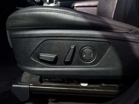 Used 2024 Kia Sorento S image 23