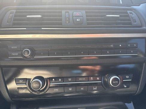 Used 2016 BMW 528i Sedan image 32