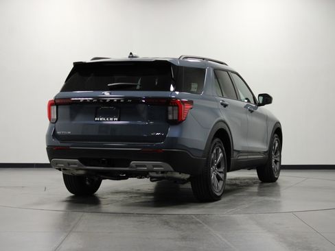 New 2026 Ford Explorer Active w/ Active Comfort Package image 5