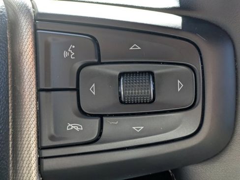 Used 2024 GMC Yukon XL Denali image 22