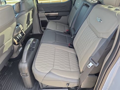 Used 2026 Ford F450 Platinum w/ Platinum Plus Package image 15