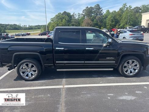 Used 2018 GMC Sierra 1500 Denali w/ Denali Ultimate Package image 8