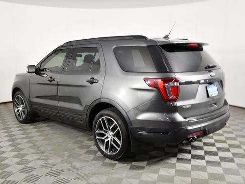 Used 2018 Ford Explorer Sport w/ Equipment Group 401A AWD/4WD image 8