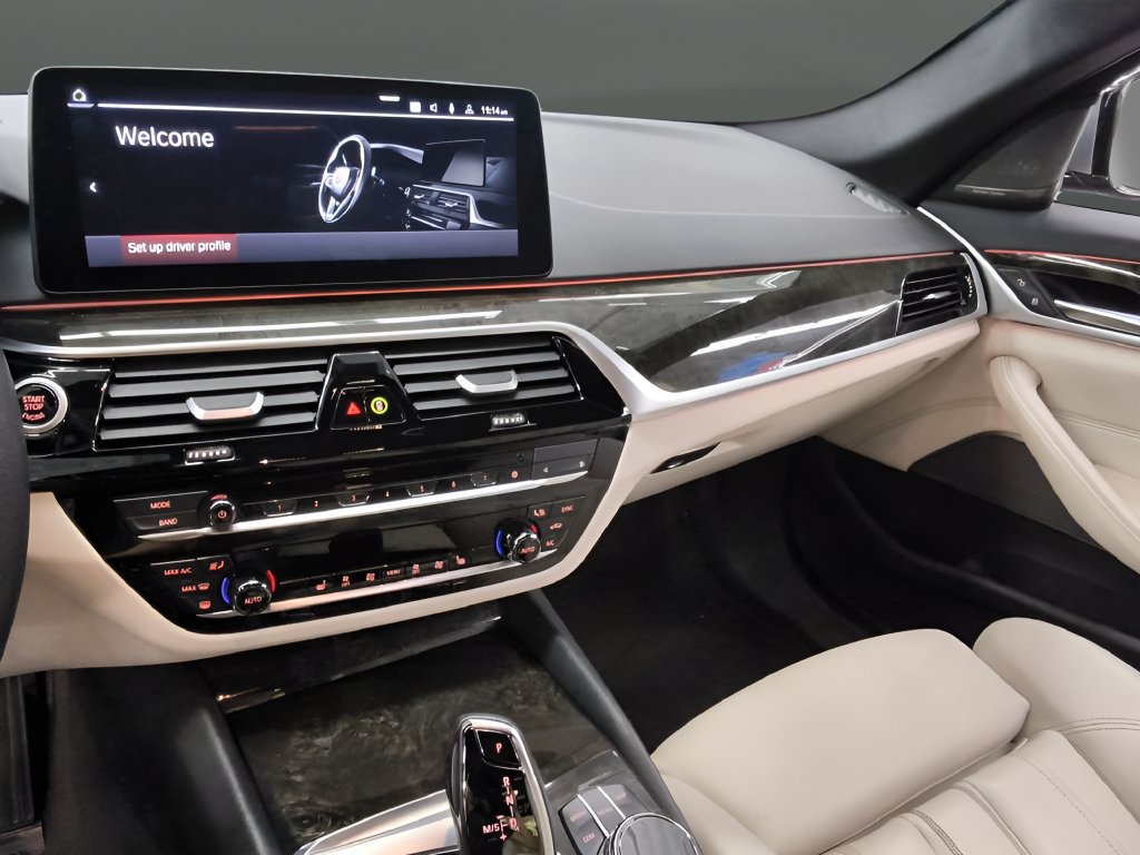 Used 2023 BMW 540i xDrive w/ Executive Package AWD/4WD image 18