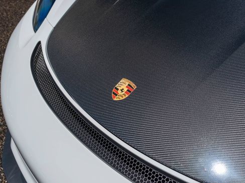 Used 2025 Porsche 718 Cayman GT4 RS w/ Weissach Package RWD image 11