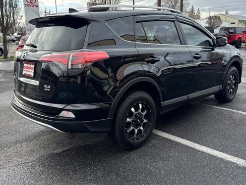 Used 2016 Toyota RAV4 XLE image 6