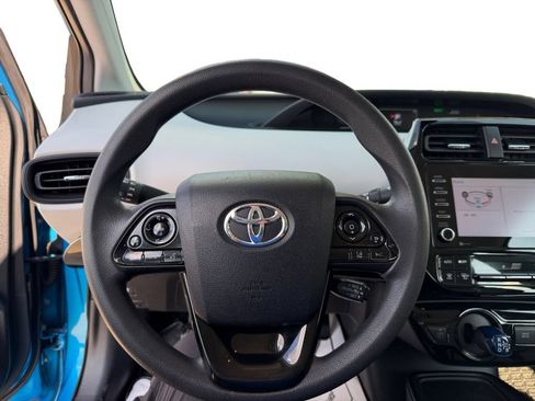 Used 2022 Toyota Prius L Eco FWD image 13