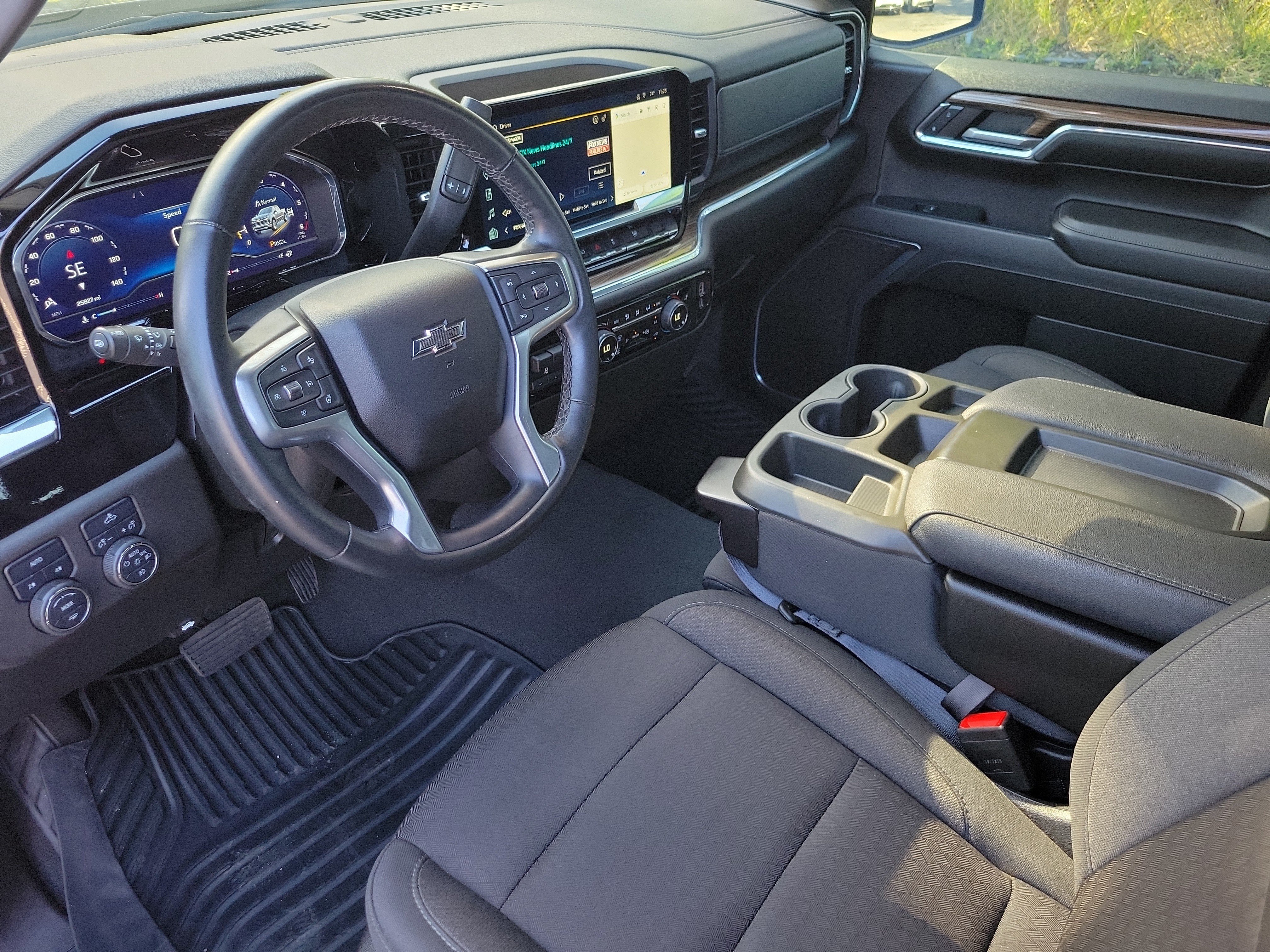 Used 2024 Chevrolet Silverado 1500 RST AWD/4WD image 11