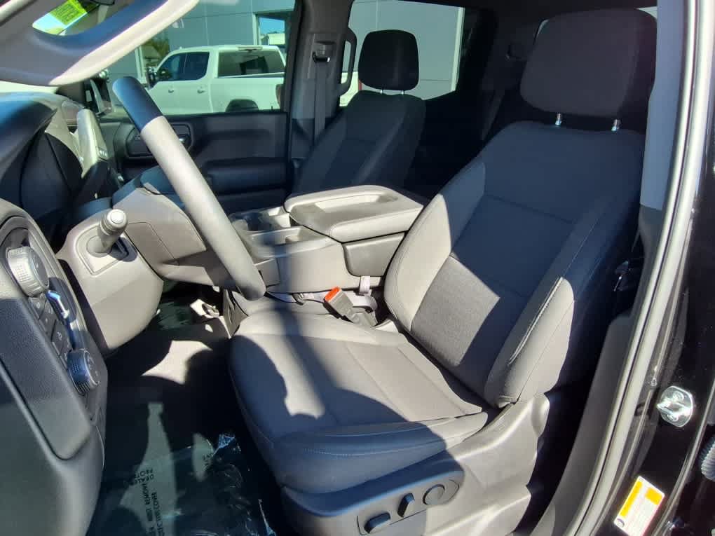 Used 2023 Chevrolet Silverado 1500 Custom w/ Rally Edition AWD/4WD image 11