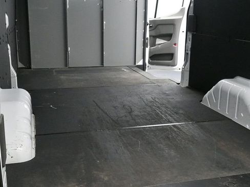 Used 2022 Ford Transit 250 Medium Roof w/ Load Area Protection Package image 17