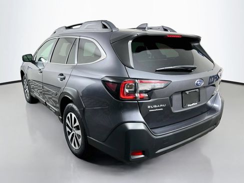 Used 2023 Subaru Outback Premium AWD/4WD image 6
