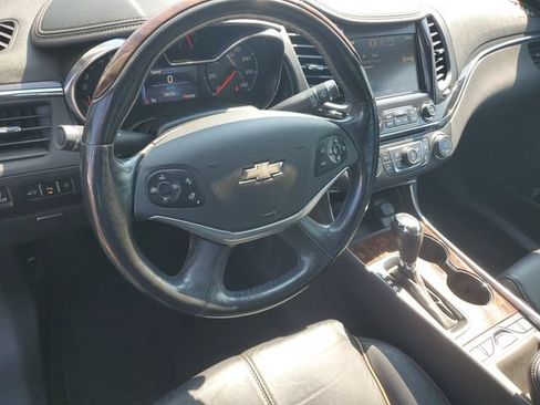 Used 2014 Chevrolet Impala LTZ FWD image 17