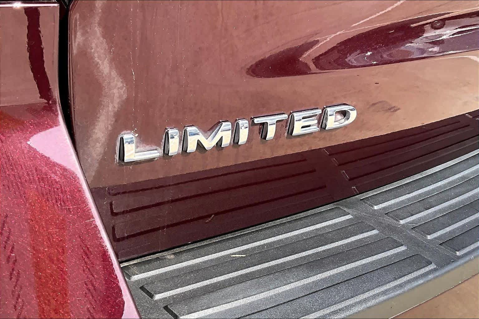 Used 2024 Ford Expedition Limited AWD/4WD image 30