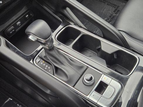 Used 2025 Kia Telluride S FWD image 16