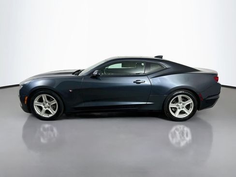 Used 2023 Chevrolet Camaro LT RWD image 5