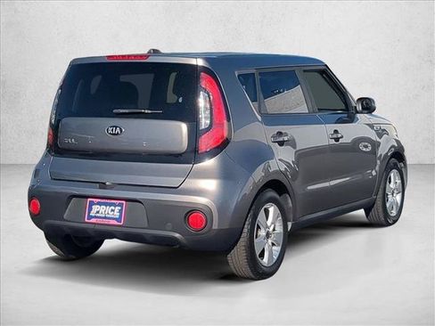 Used 2018 Kia Soul FWD image 5