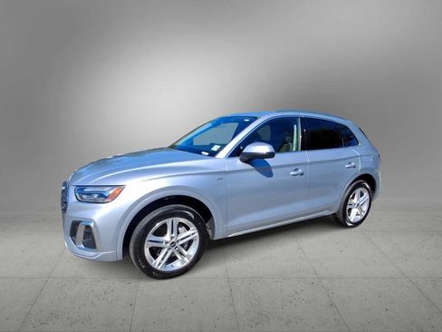 Certified 2023 Audi Q5 e Premium w/ Convenience Package AWD/4WD image 4