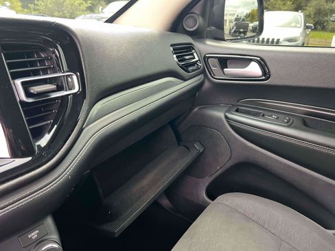 Used 2022 Dodge Durango SXT AWD/4WD image 16