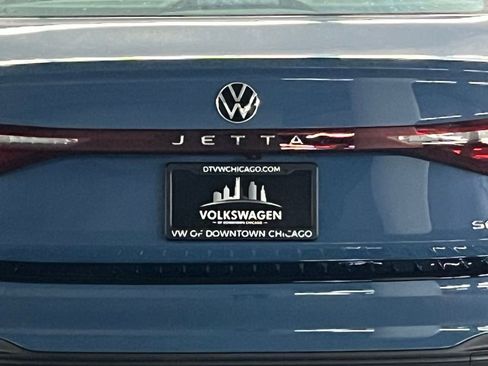 New 2025 Volkswagen Jetta SE image 33