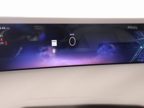 Certified 2025 Lincoln Nautilus Premier w/ Equipment Group 102A image 4