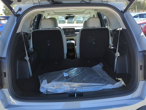 New 2026 Kia Sorento SX image 10