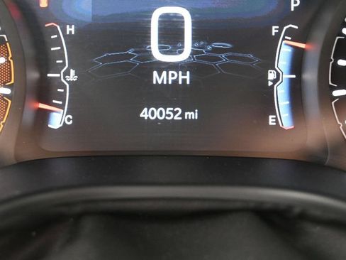 Used 2025 Jeep Compass Limited AWD/4WD image 36