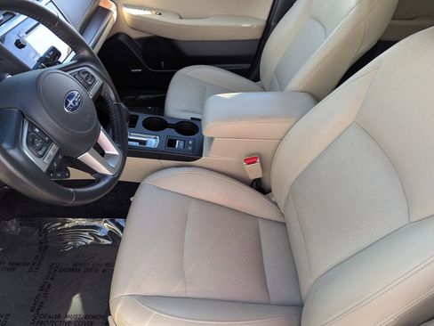 Used 2015 Subaru Outback 3.6R Limited image 29