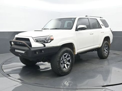 Used 2019 Toyota 4Runner TRD Off-Road Premium image 8