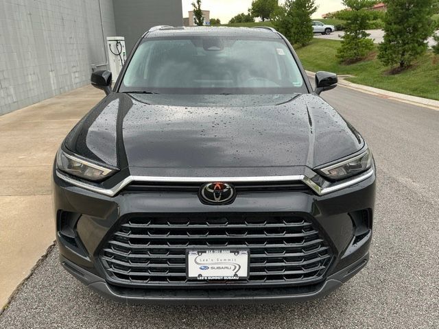 Used 2025 Toyota Grand Highlander AWD image 6