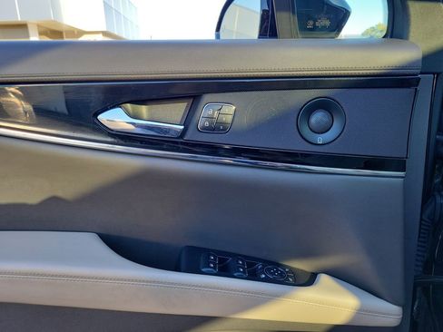 Certified 2022 Lincoln Nautilus Reserve w/ Equipment Group 201A image 19