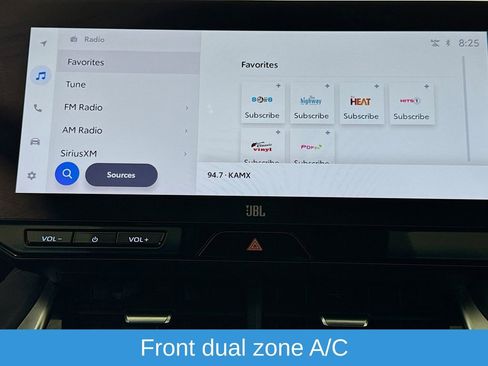 Used 2024 Toyota Venza Limited image 17