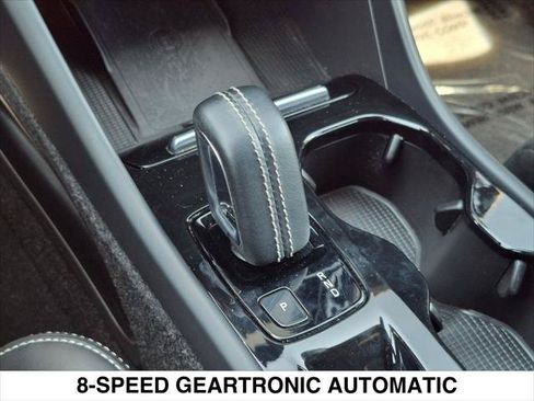 Used 2019 Volvo XC40 T5 R-Design AWD/4WD image 20