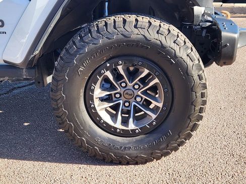 Used 2024 Jeep Wrangler Rubicon 392 image 29