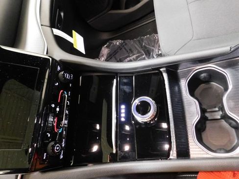 New 2026 Jeep Grand Cherokee Laredo X image 19