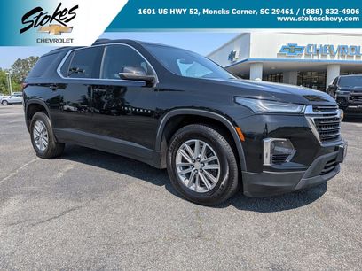 Used 2023 Chevrolet Traverse LT