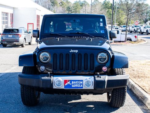 Used 2014 Jeep Wrangler Unlimited Sahara w/ Connectivity Group image 2