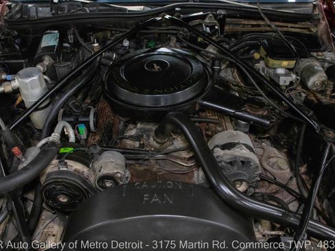 Used 1990 Cadillac Brougham image 19