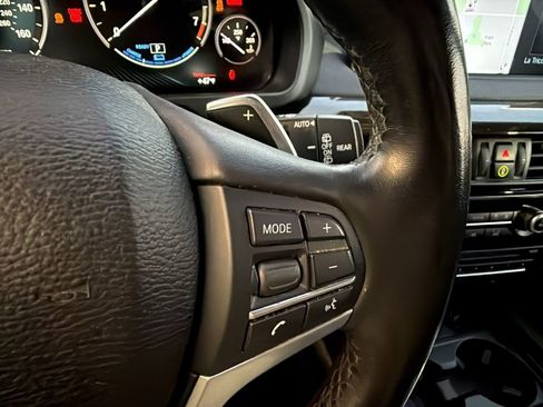 Used 2018 BMW X5 xDrive40e image 16