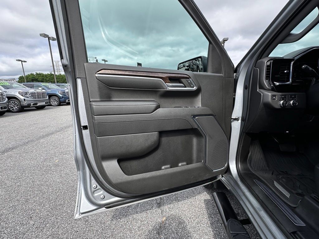 Used 2023 GMC Sierra 1500 Elevation AWD/4WD image 23